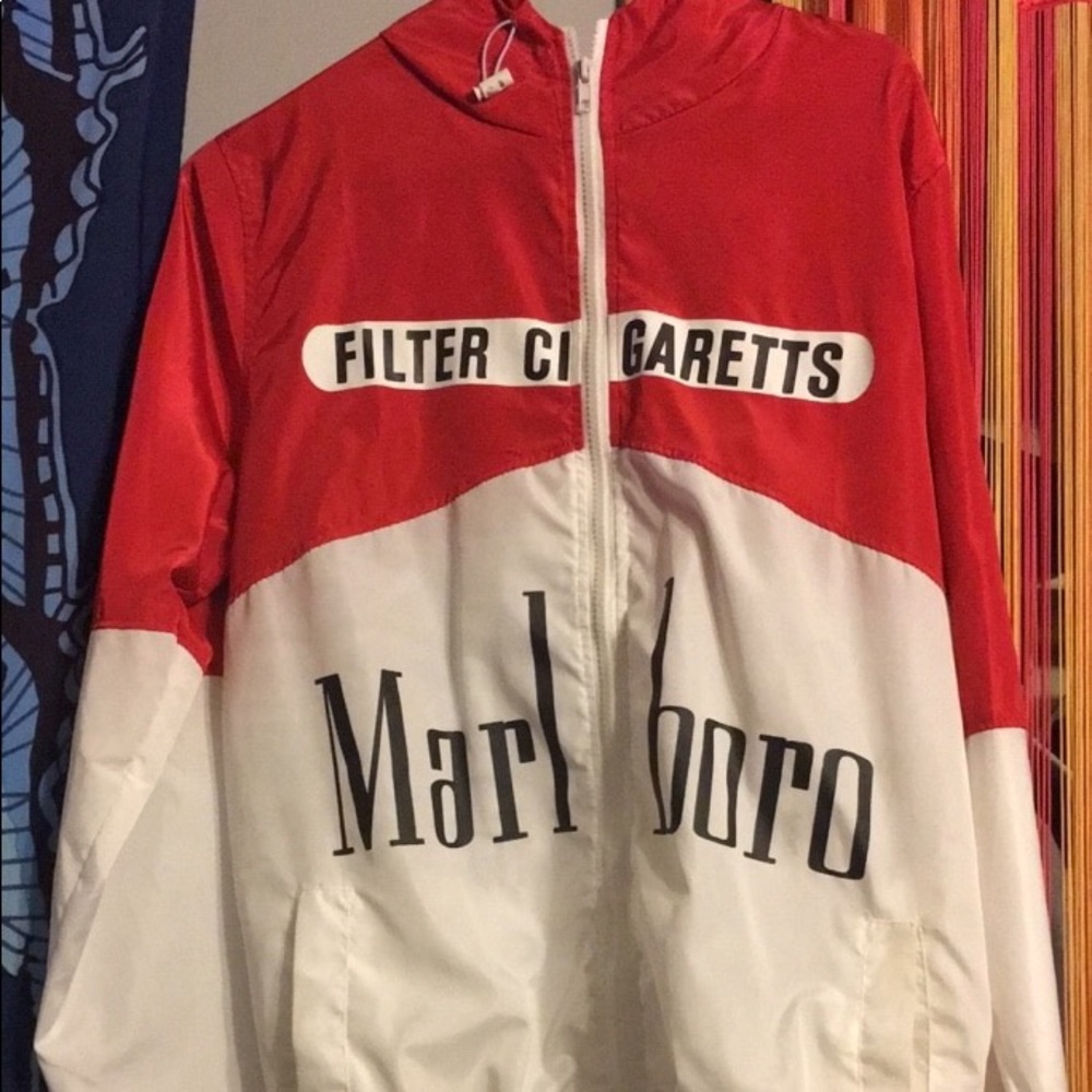 Marlboro windbreaker